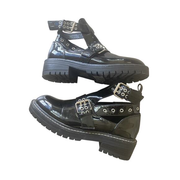 NWOB Forever 21 Black Sheen Strappy Platform Ankle Boots Style Rockstar Shoes 7 - Picture 6 of 11